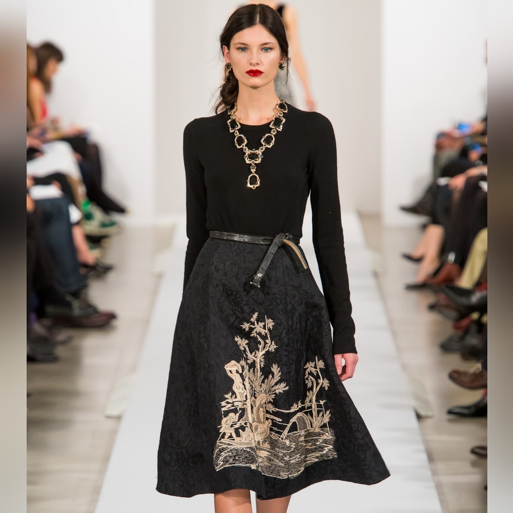 $3,900 OSCAR DE LA RENTA BLACK SILK WOOL GOLD LANDSCAPE  EMBROID RUNW SKIRT 8